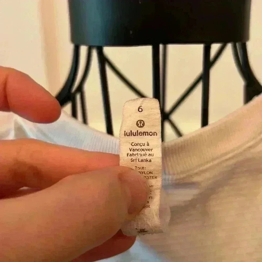 Lululemon Swiftly Breathe Muscle Tank Top-Sz 6 - Picture 3 of 5